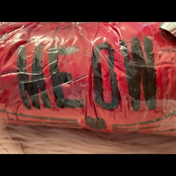 Brand new MEOW plushy comfy cozy lounge set. 🐱✨ - Picture 10 of 16